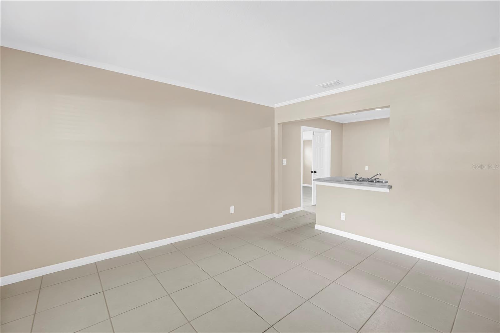 Single Family Residence at 8044 25TH AVE N, ST PETERSBURG, photo 2 of 33