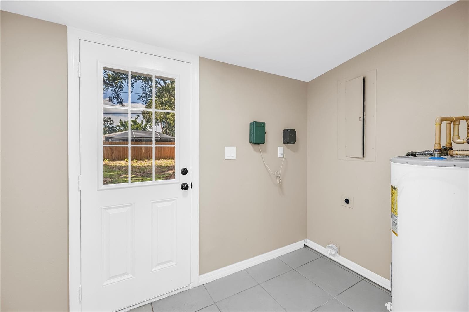 Single Family Residence at 8044 25TH AVE N, ST PETERSBURG, photo 18 of 33