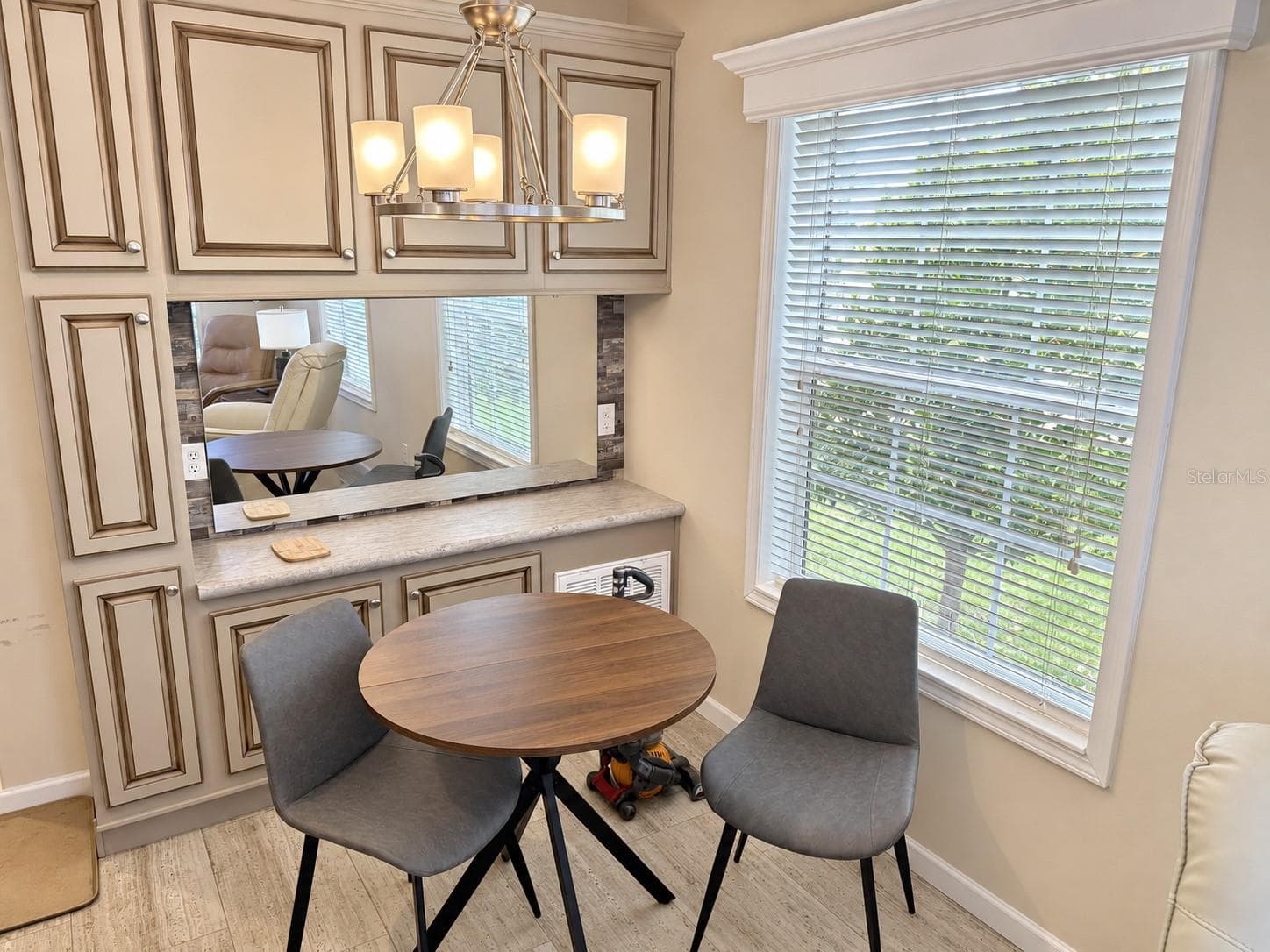Manufactured Home at 5049 SHORE LINE DR, POLK CITY, photo 11 of 32