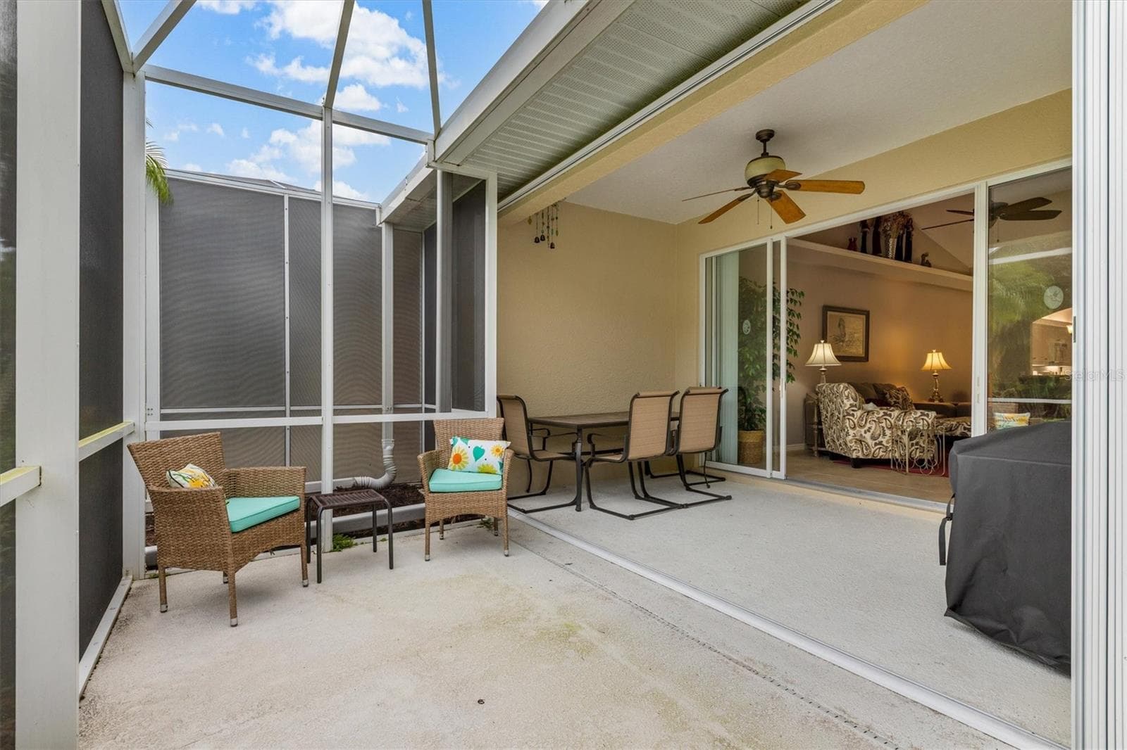 Lanai - 786 TARTAN DR, VENICE