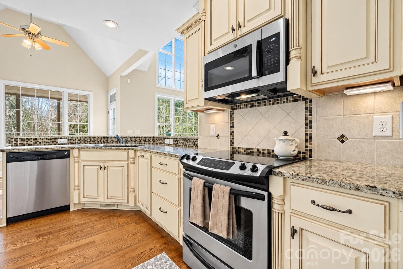 Single Family Residence at 2301 Willow Creek Drive, Newton, photo 15 of 48