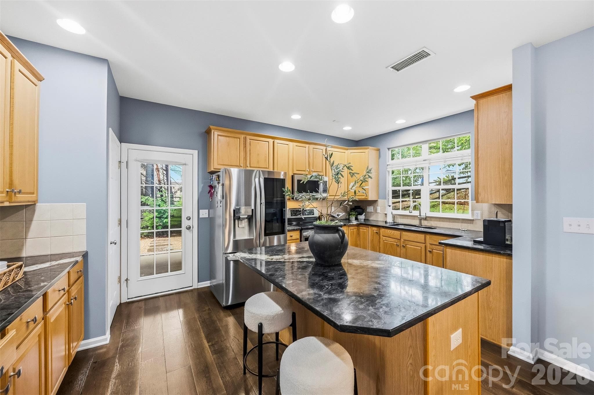 Single Family Residence at 1909 Oroville Court, Charlotte, photo 17 of 37