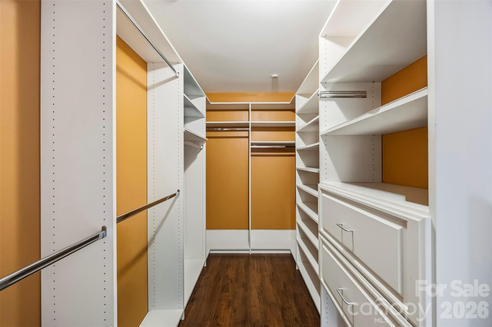 Custom fitted closet - 1909 Oroville Court, Charlotte