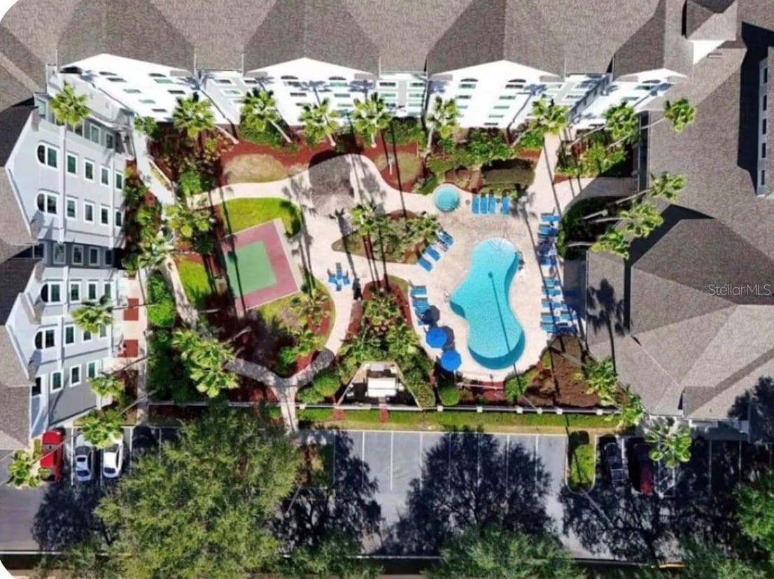 Condo - Hotel at 8303 PALM PKWY #318, ORLANDO, photo 2 of 33
