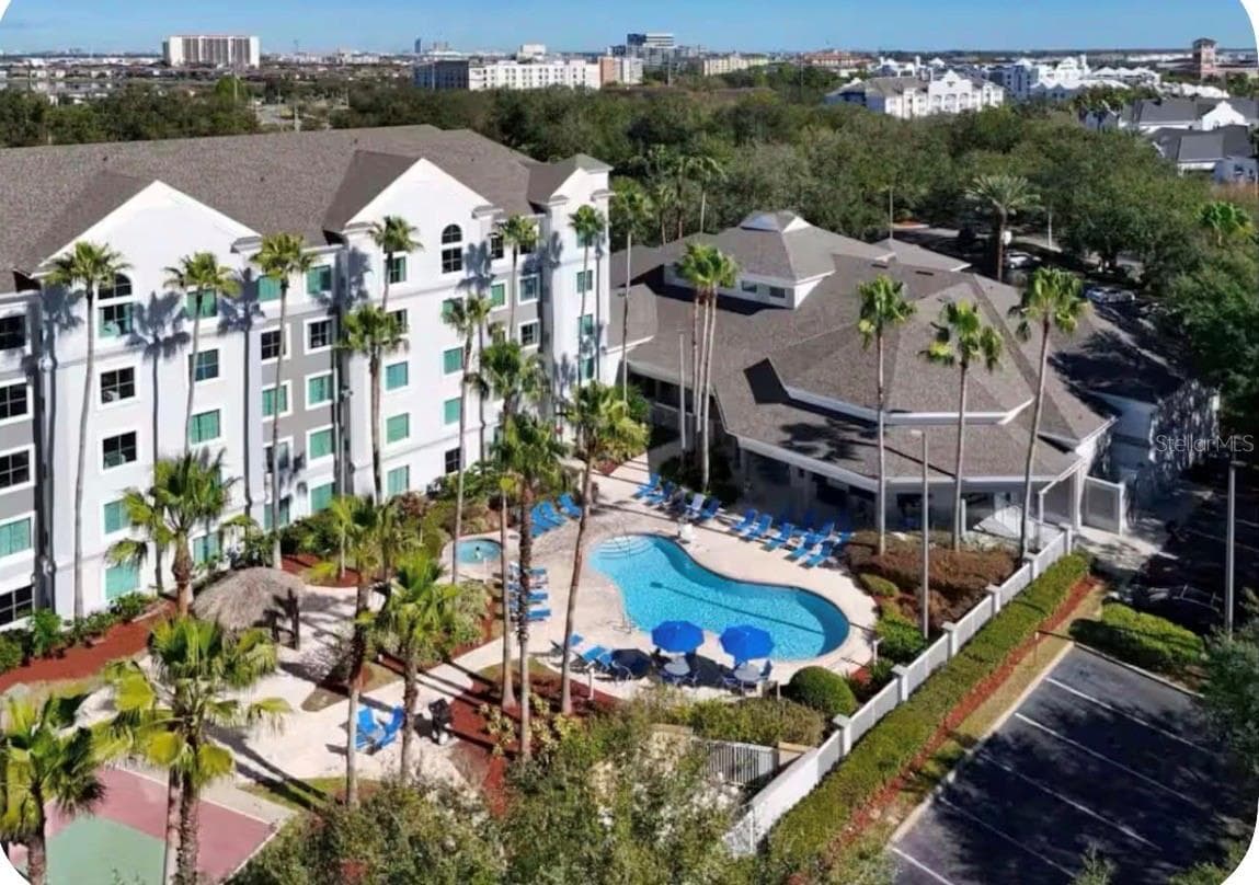 Condo - Hotel at 8303 PALM PKWY #318, ORLANDO, photo 3 of 33