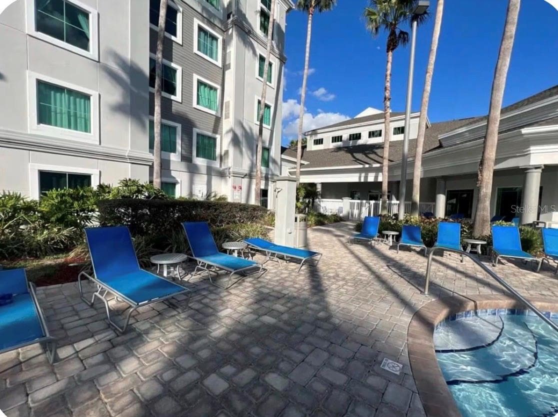 Condo - Hotel at 8303 PALM PKWY #318, ORLANDO, photo 9 of 33