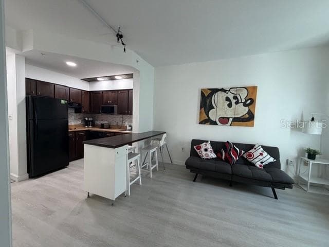 Condo - Hotel at 8303 PALM PKWY #318, ORLANDO, photo 17 of 33