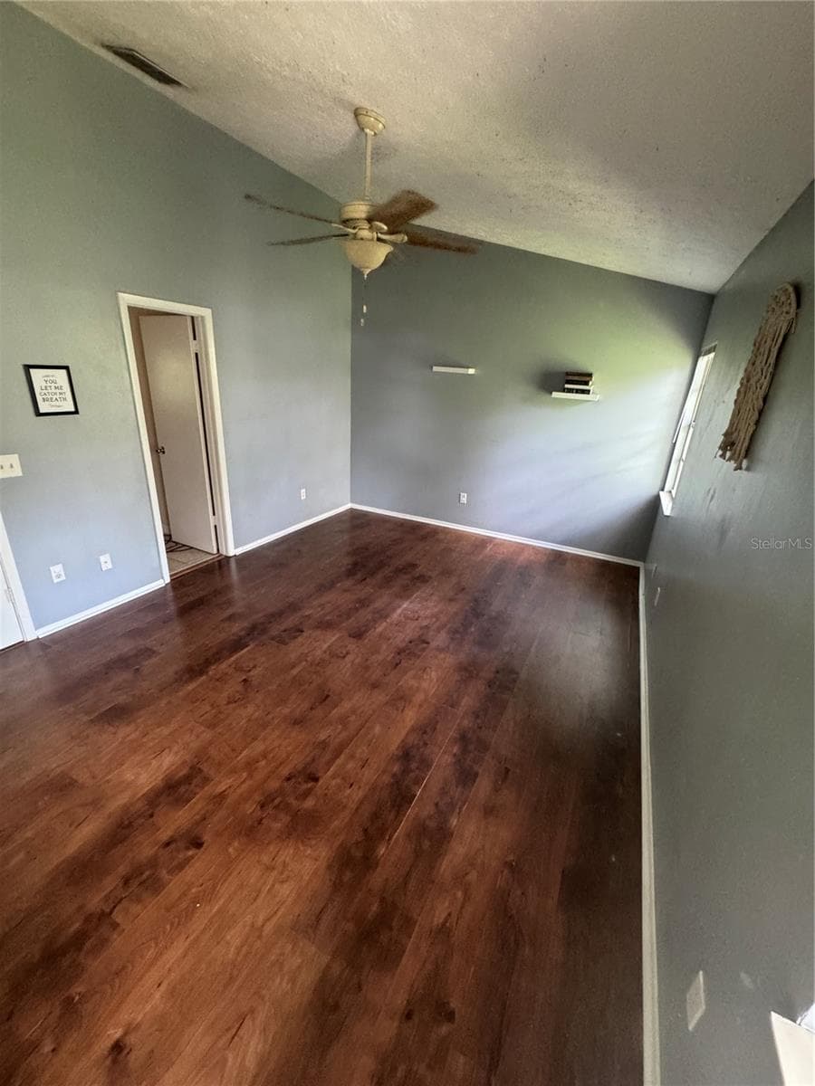 Townhouse at 9459 FOREST HILLS CIR, TAMPA, photo 22 of 32