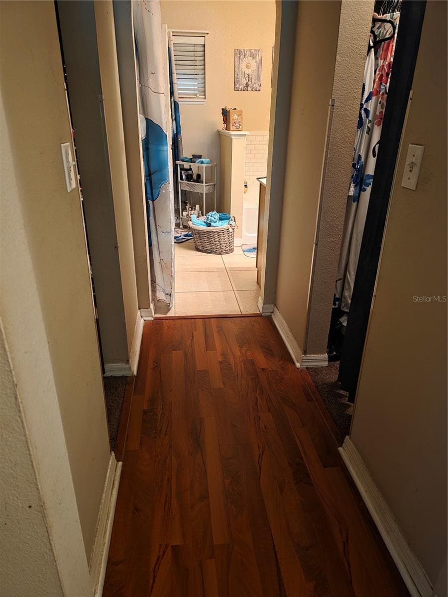 Master 2 walking closets - 3154 SNOW DR, DELTONA