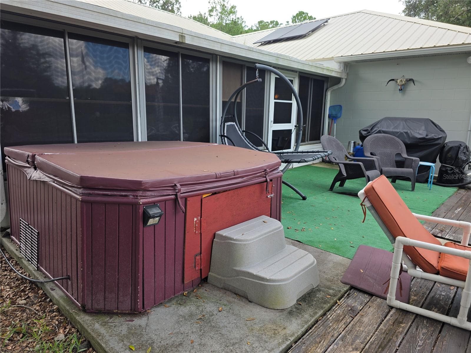 Spa - 3154 SNOW DR, DELTONA