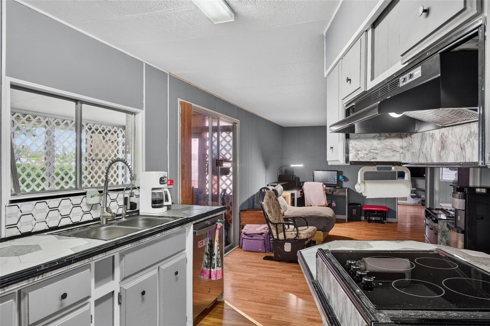 Manufactured Home at 2129 LOIS BLVD, LAKE ALFRED, photo 16 of 60