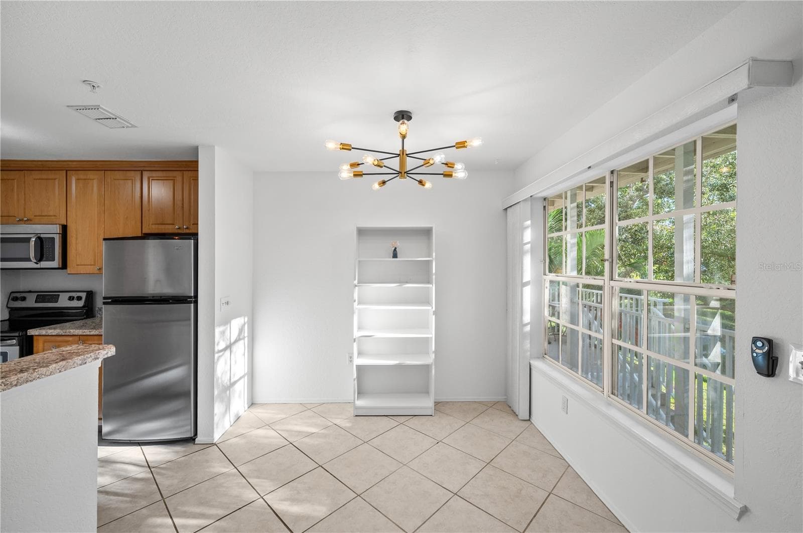 Condominium at 850 S TAMIAMI TRL #530, SARASOTA, photo 6 of 29