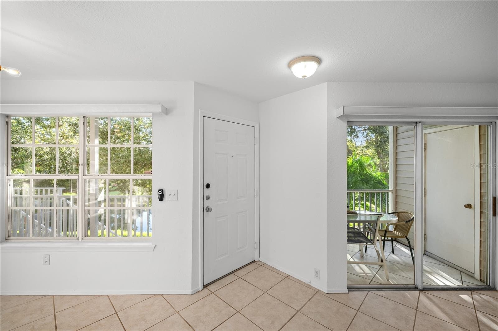 Condominium at 850 S TAMIAMI TRL #530, SARASOTA, photo 7 of 29