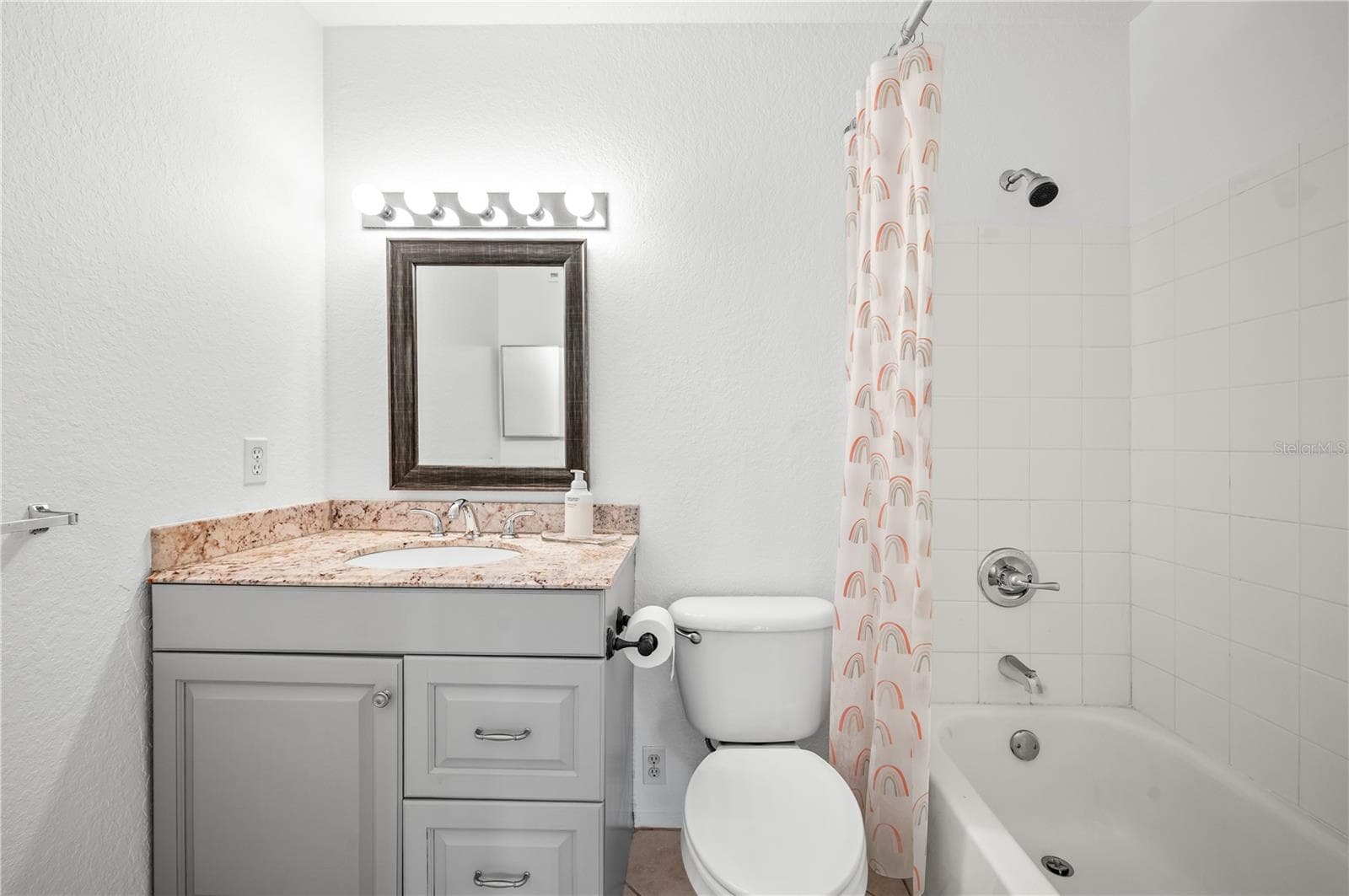 Condominium at 850 S TAMIAMI TRL #530, SARASOTA, photo 20 of 29