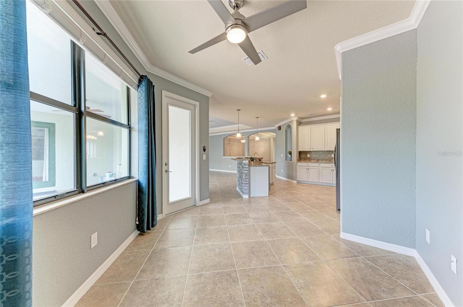 Single Family Residence at 20700 GRANLAGO DR DR, VENICE, photo 22 of 93