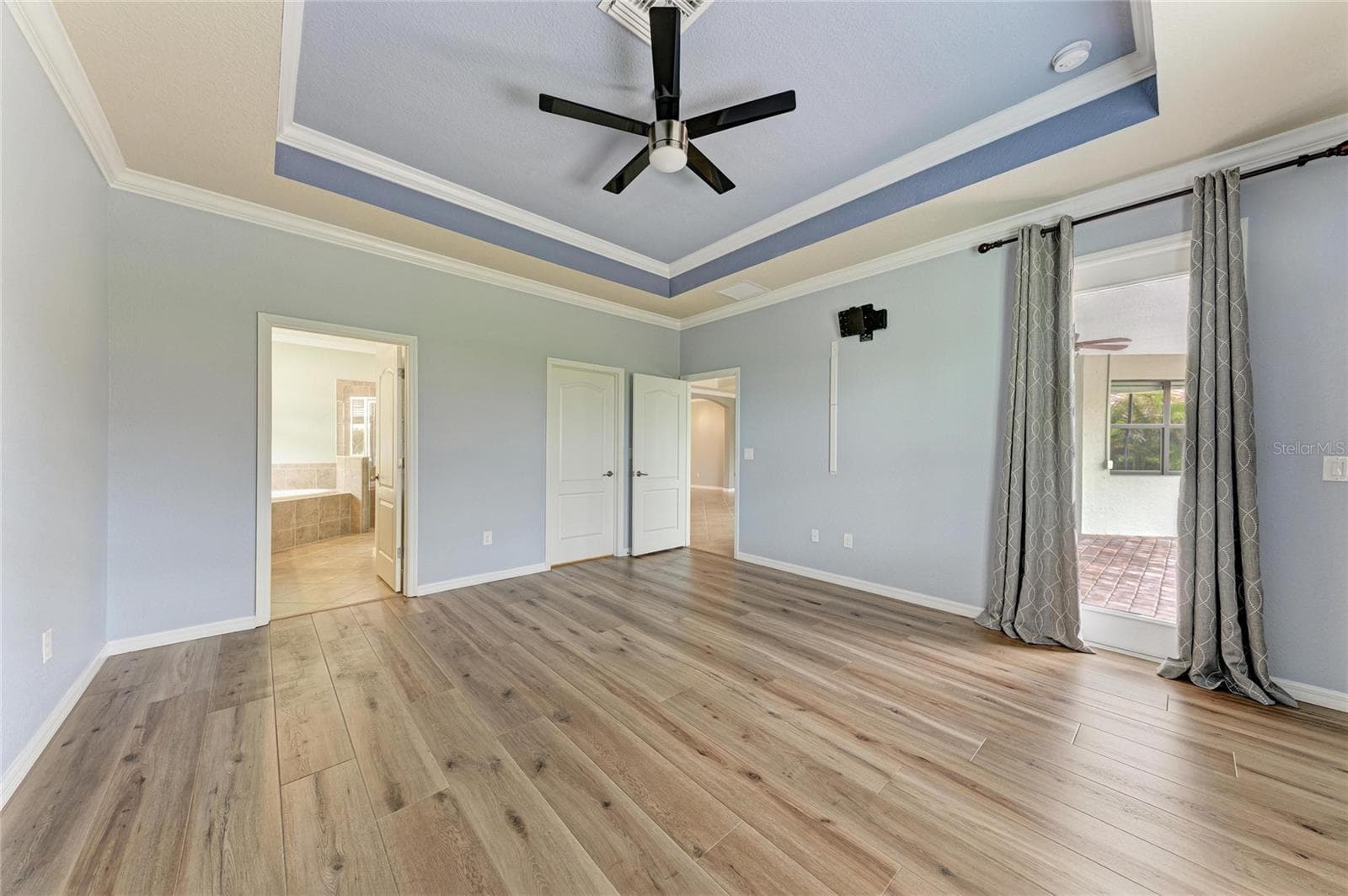 Single Family Residence at 20700 GRANLAGO DR DR, VENICE, photo 29 of 93