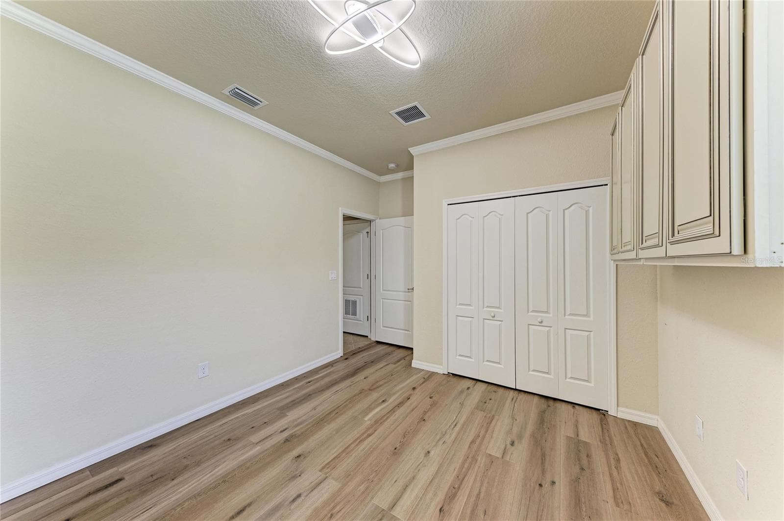 Single Family Residence at 20700 GRANLAGO DR DR, VENICE, photo 37 of 93