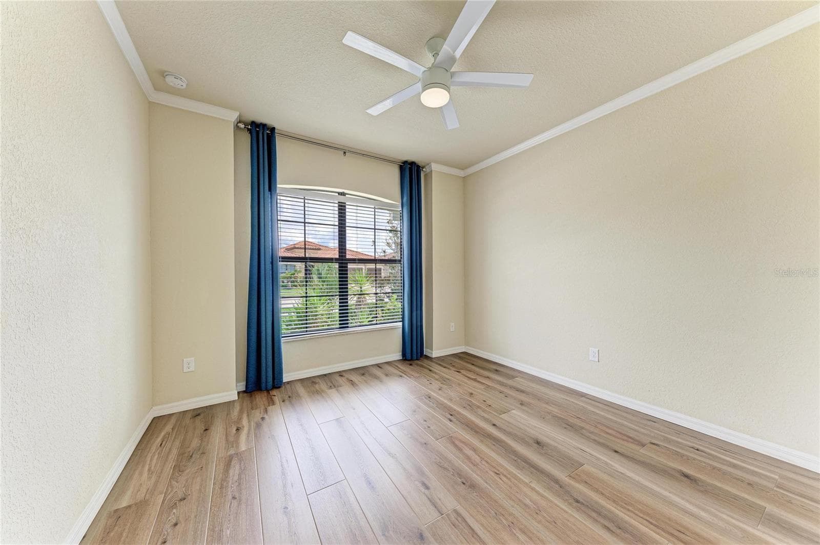 Single Family Residence at 20700 GRANLAGO DR DR, VENICE, photo 38 of 93