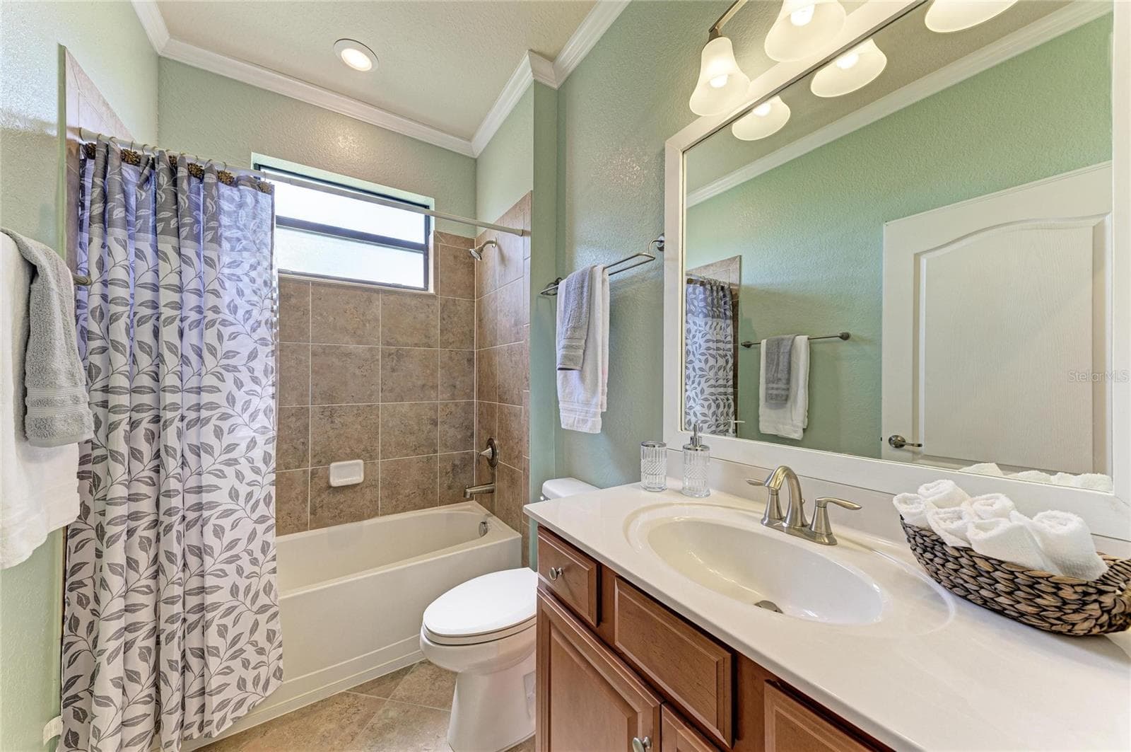 Single Family Residence at 20700 GRANLAGO DR DR, VENICE, photo 39 of 93