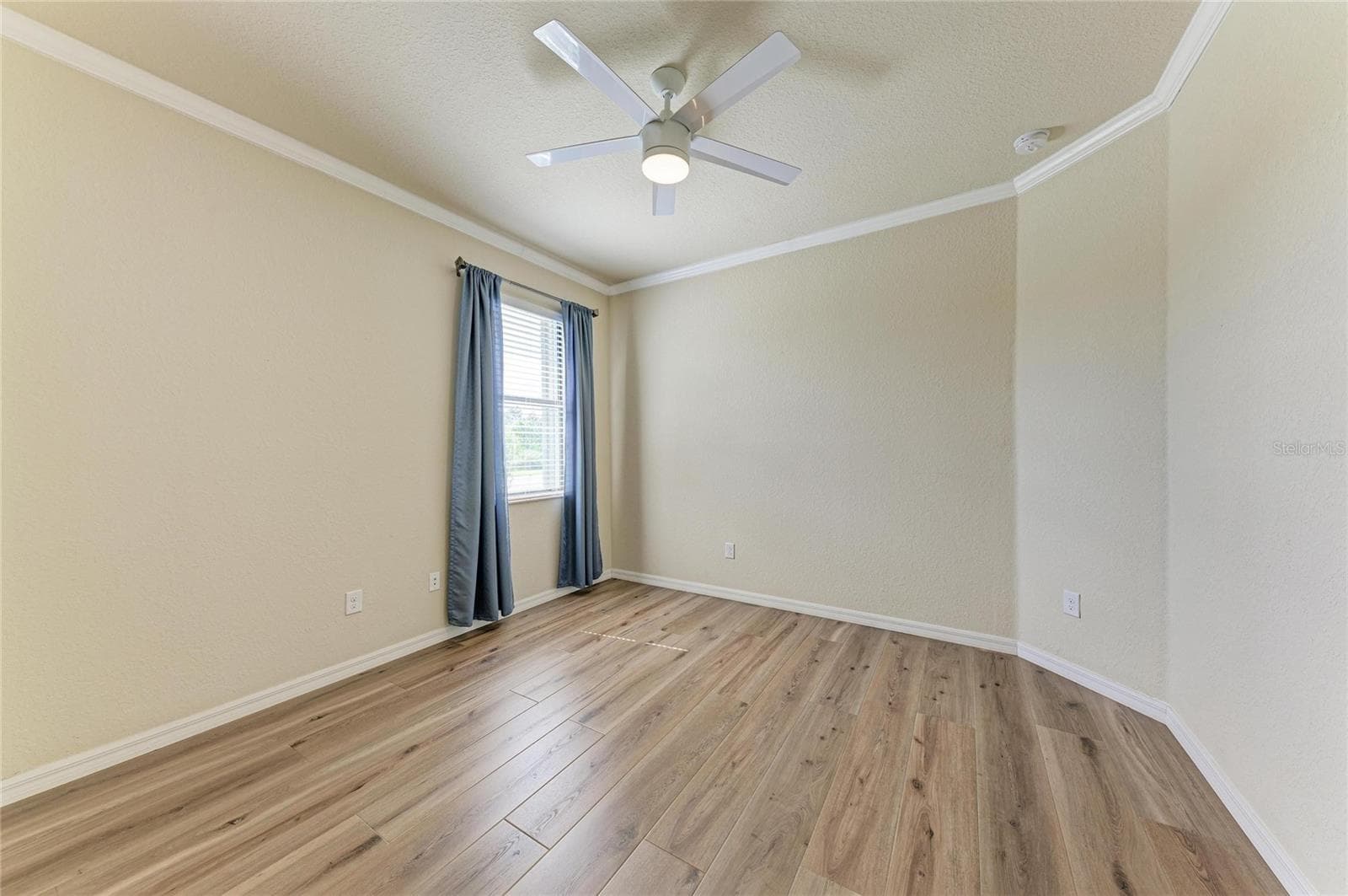 Single Family Residence at 20700 GRANLAGO DR DR, VENICE, photo 43 of 93