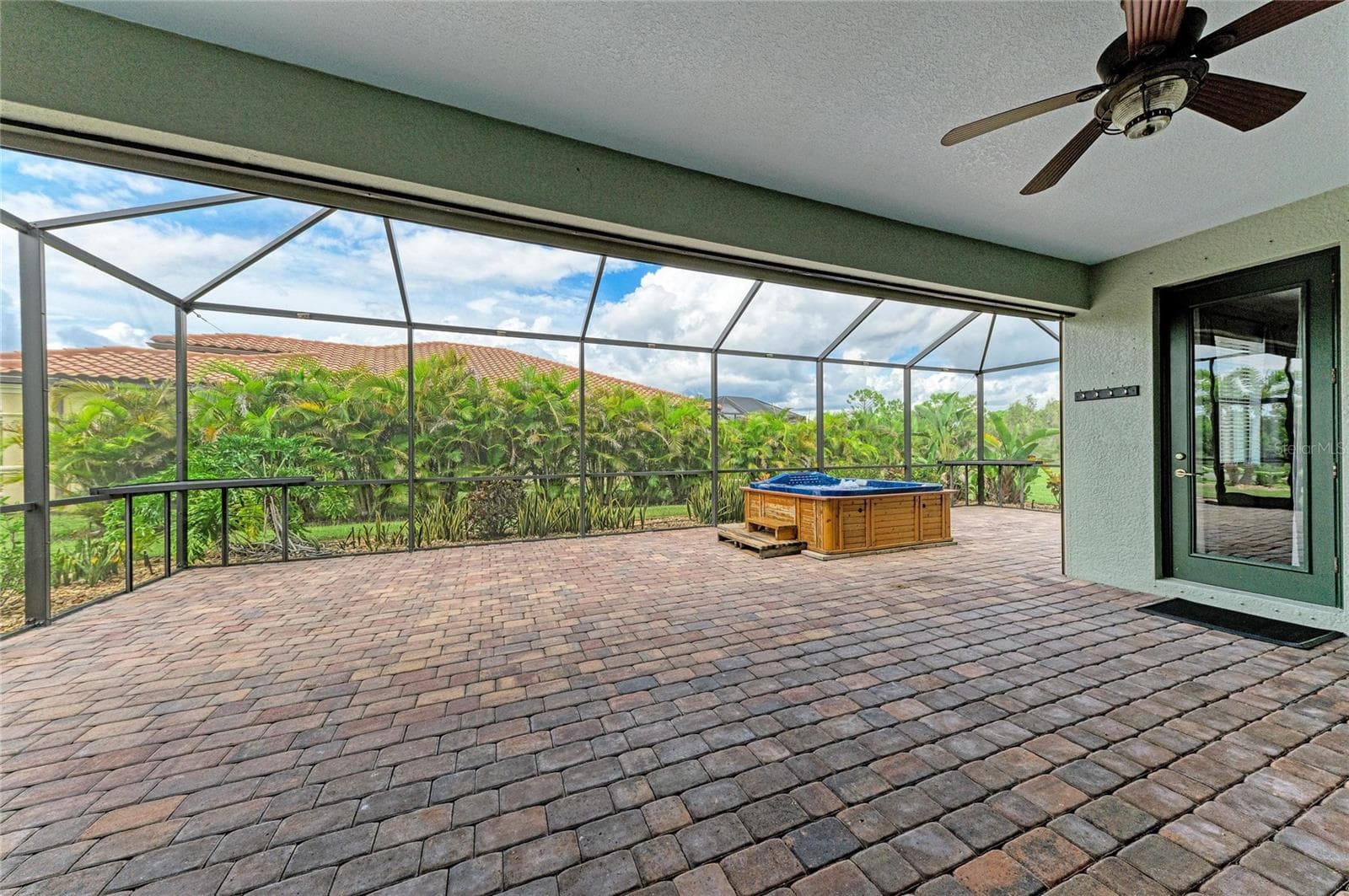 Single Family Residence at 20700 GRANLAGO DR DR, VENICE, photo 50 of 93