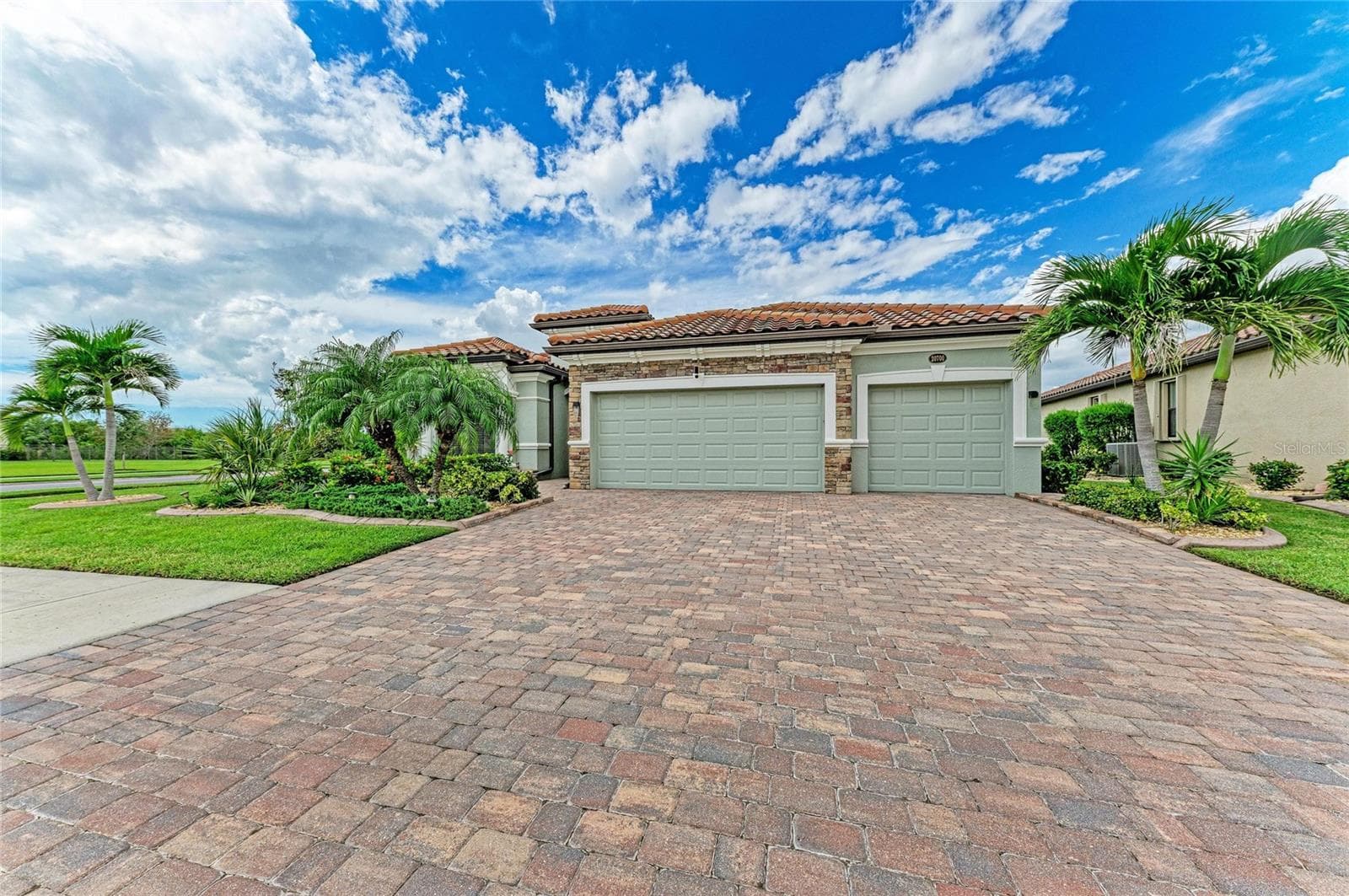 Single Family Residence at 20700 GRANLAGO DR DR, VENICE, photo 57 of 93