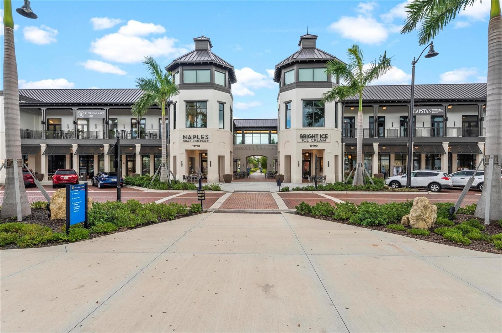 Single Family Residence at 20700 GRANLAGO DR DR, VENICE, photo 86 of 93