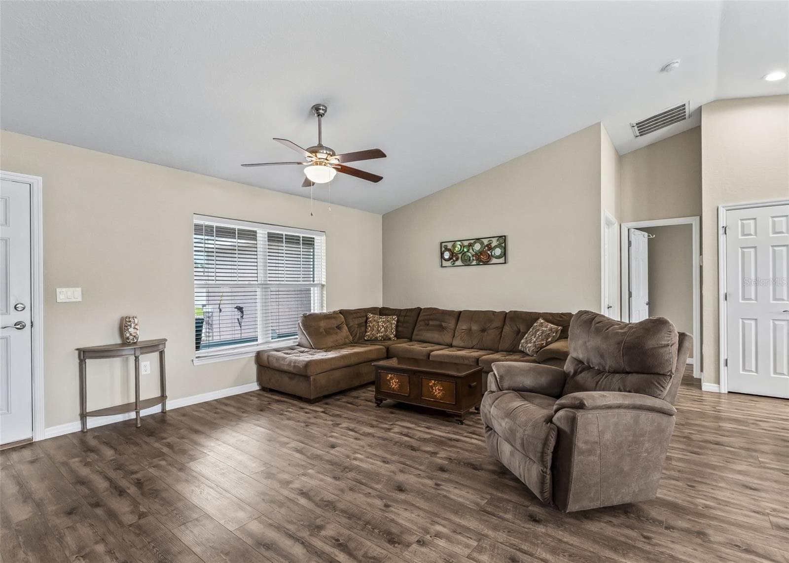 Single Family Residence at 9720 SE 157TH LN, SUMMERFIELD, photo 6 of 37