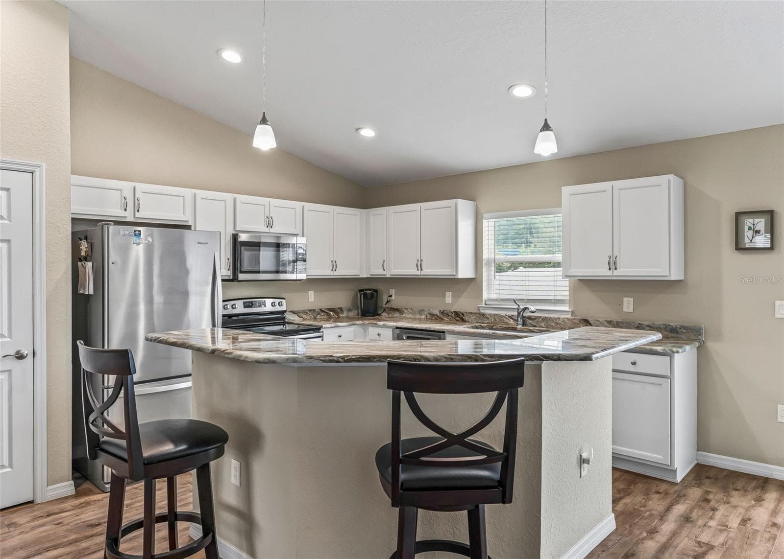 Single Family Residence at 9720 SE 157TH LN, SUMMERFIELD, photo 12 of 37