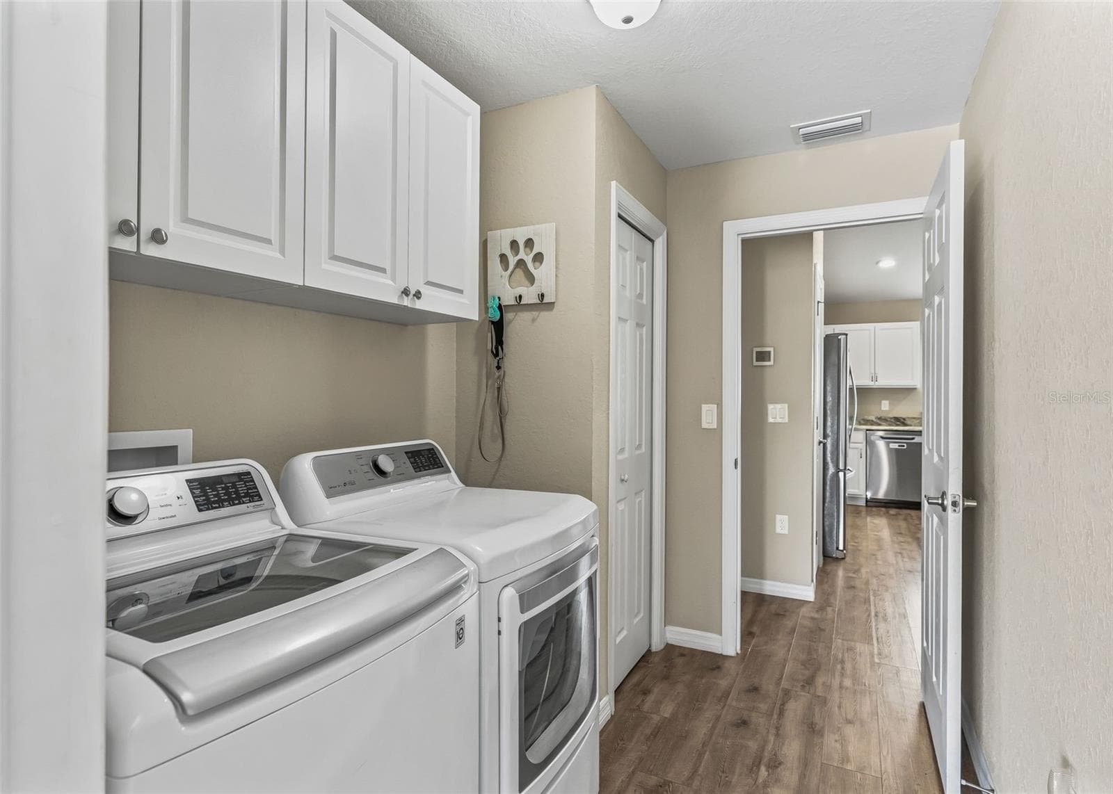 Single Family Residence at 9720 SE 157TH LN, SUMMERFIELD, photo 28 of 37