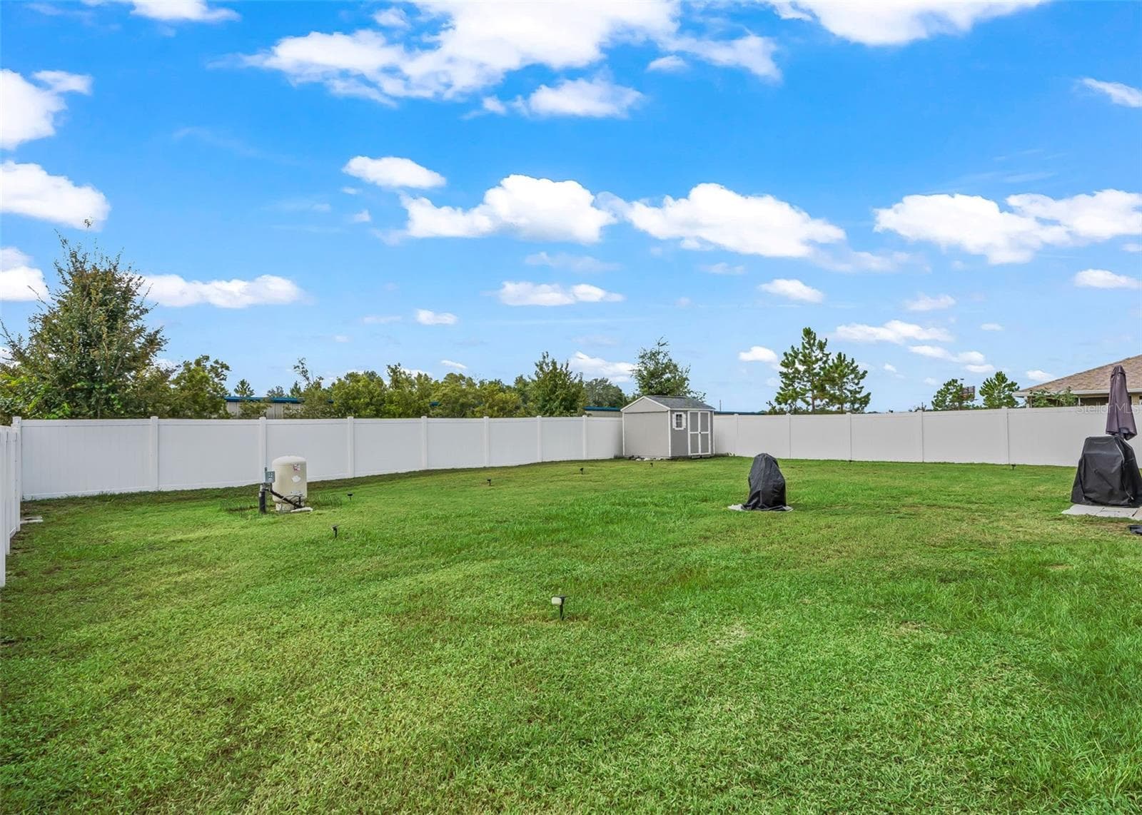 Single Family Residence at 9720 SE 157TH LN, SUMMERFIELD, photo 30 of 37