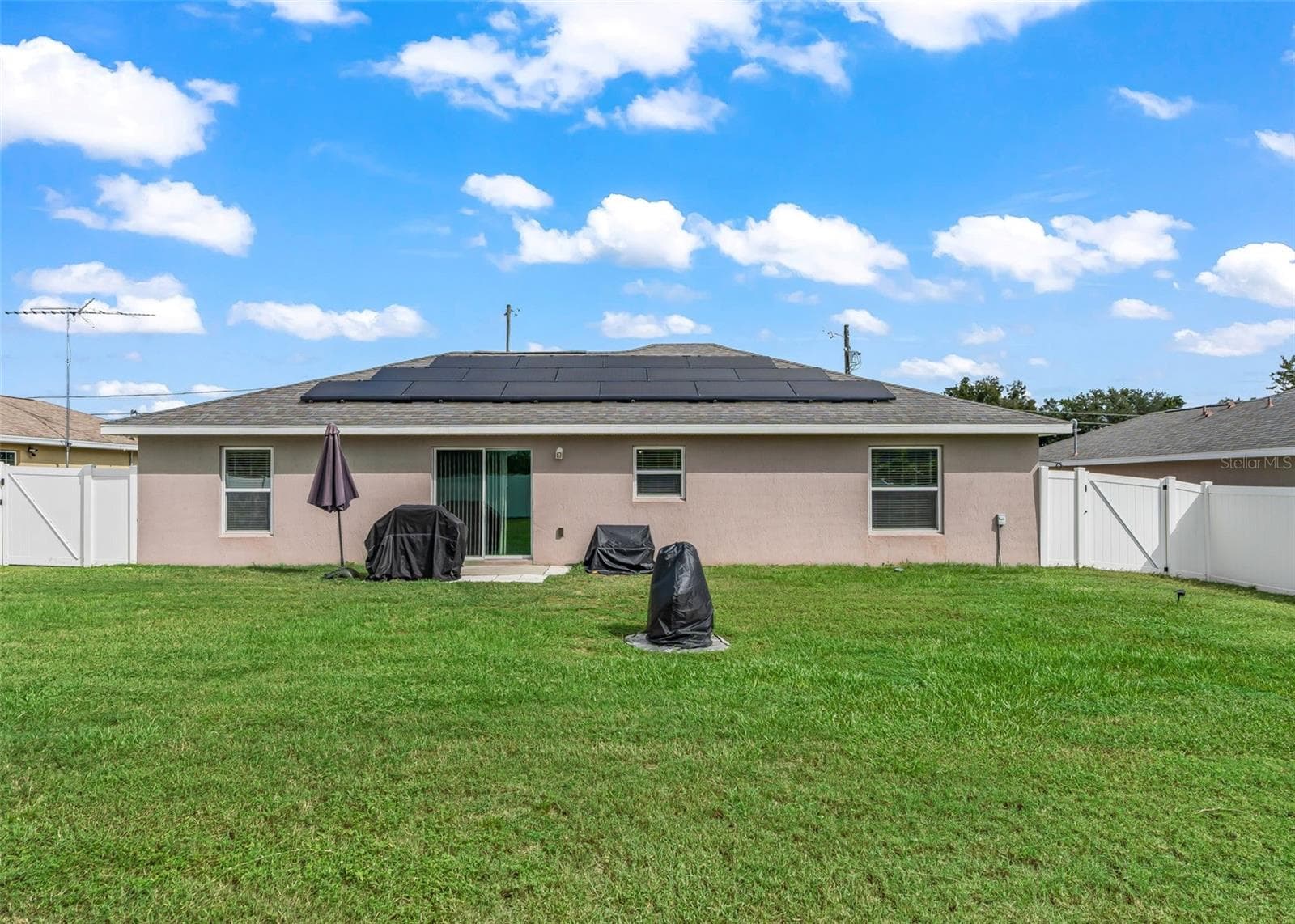 Single Family Residence at 9720 SE 157TH LN, SUMMERFIELD, photo 33 of 37