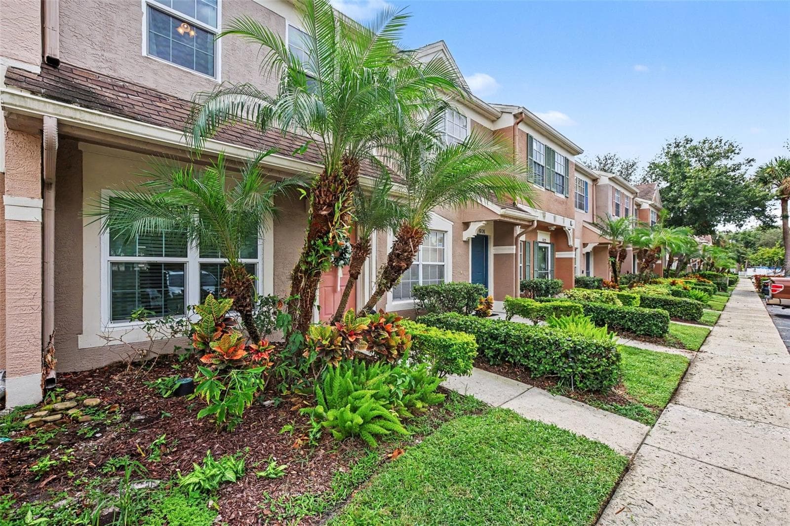 Townhouse at 6137 BAYSIDE KEY DR, TAMPA, photo 5 of 34