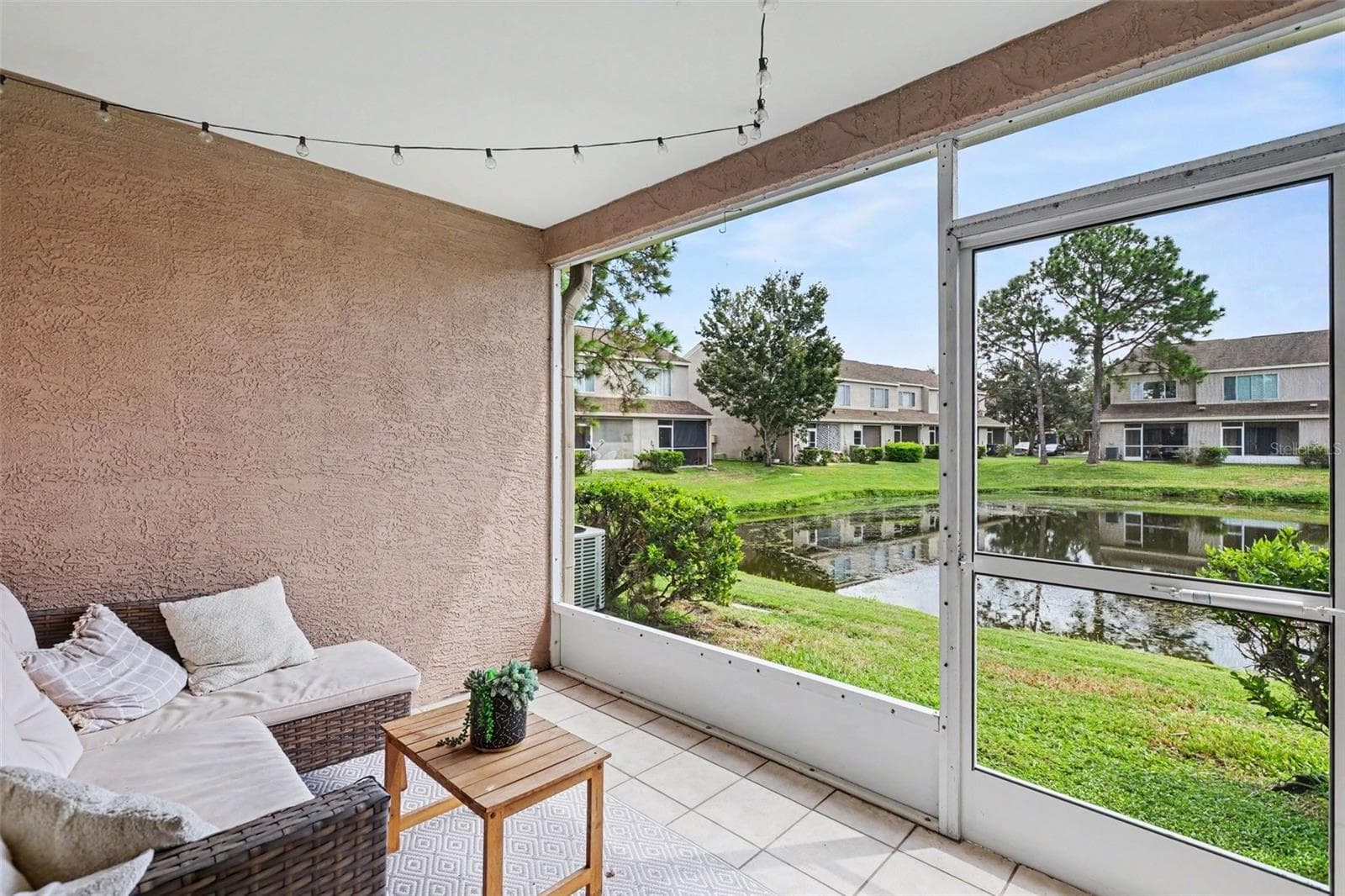 Townhouse at 6137 BAYSIDE KEY DR, TAMPA, photo 26 of 34