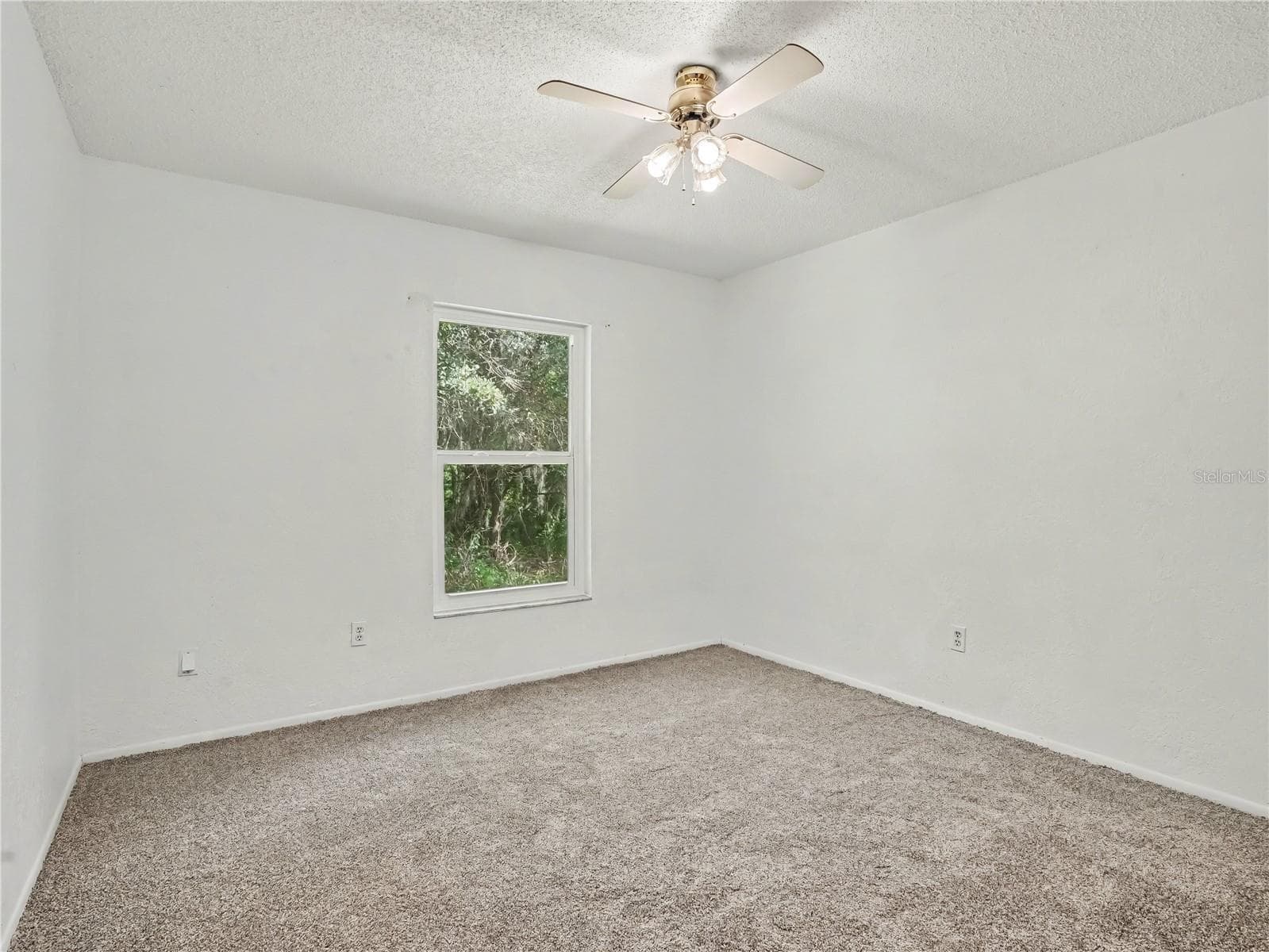 Single Family Residence at 6655 MERLE ST, BRADLEY, photo 12 of 22