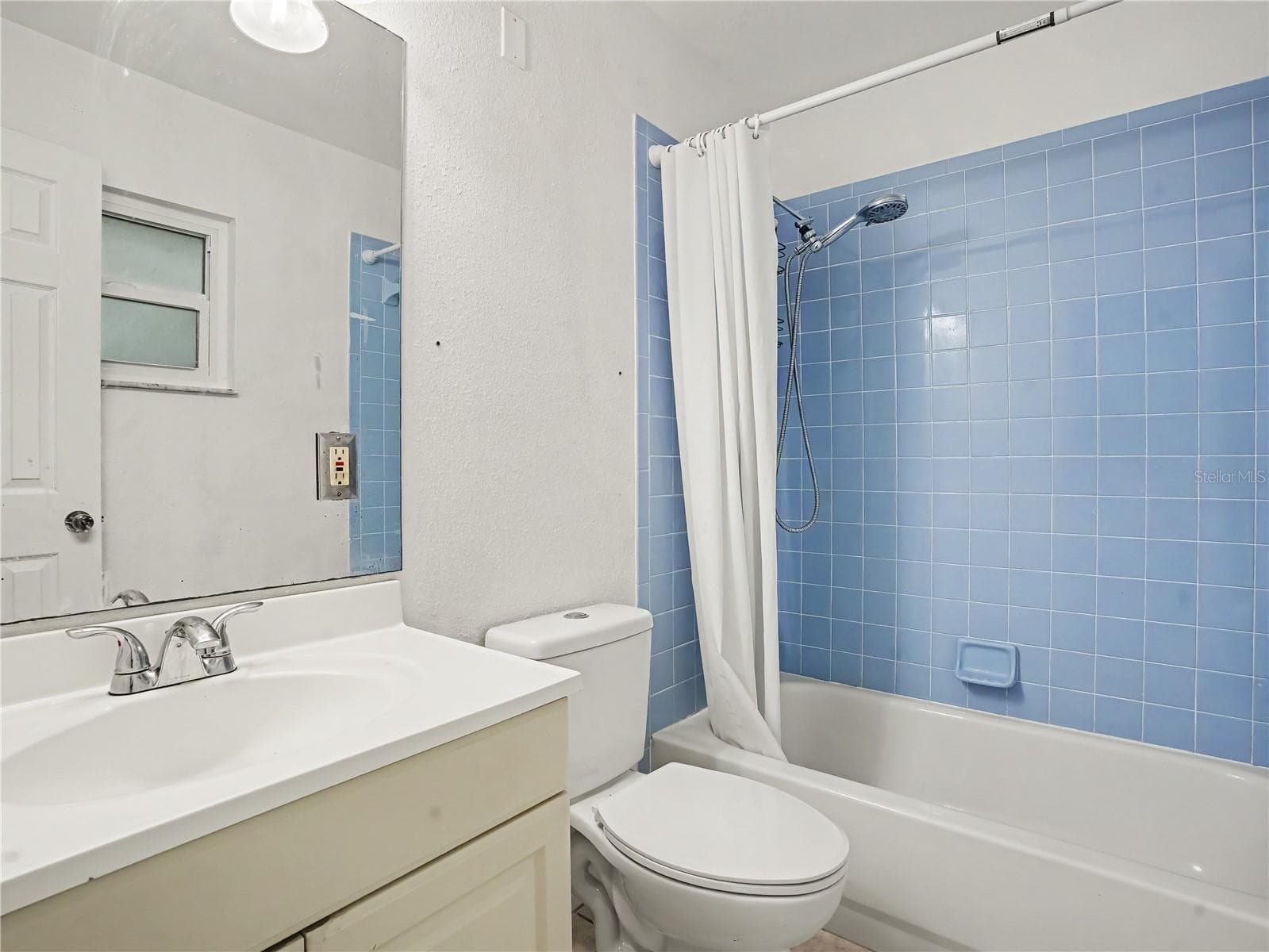 Single Family Residence at 6655 MERLE ST, BRADLEY, photo 15 of 22