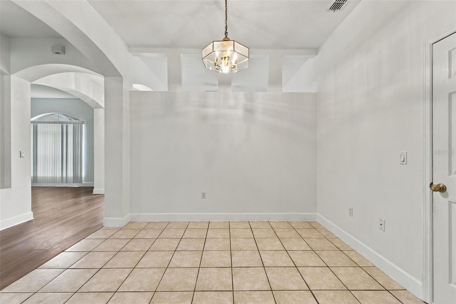 Single Family Residence at 5701 BRACKENWOOD DR, SPRING HILL, photo 14 of 76