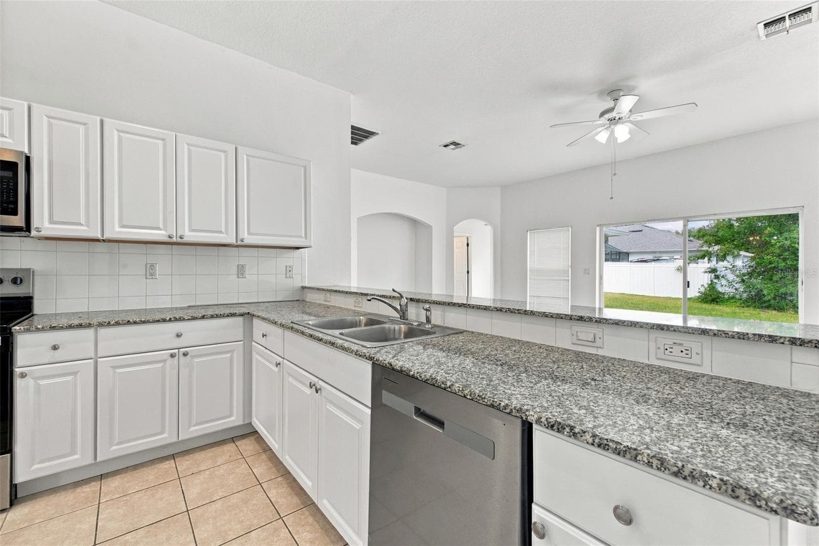 Single Family Residence at 5701 BRACKENWOOD DR, SPRING HILL, photo 20 of 76