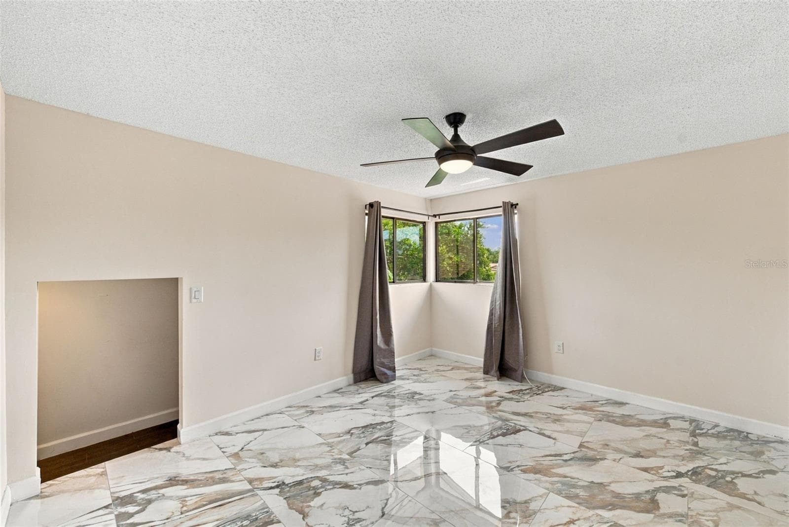 Bedroom 4 with Play Nook - 2924 TORREY PINES CT, CLEARWATER