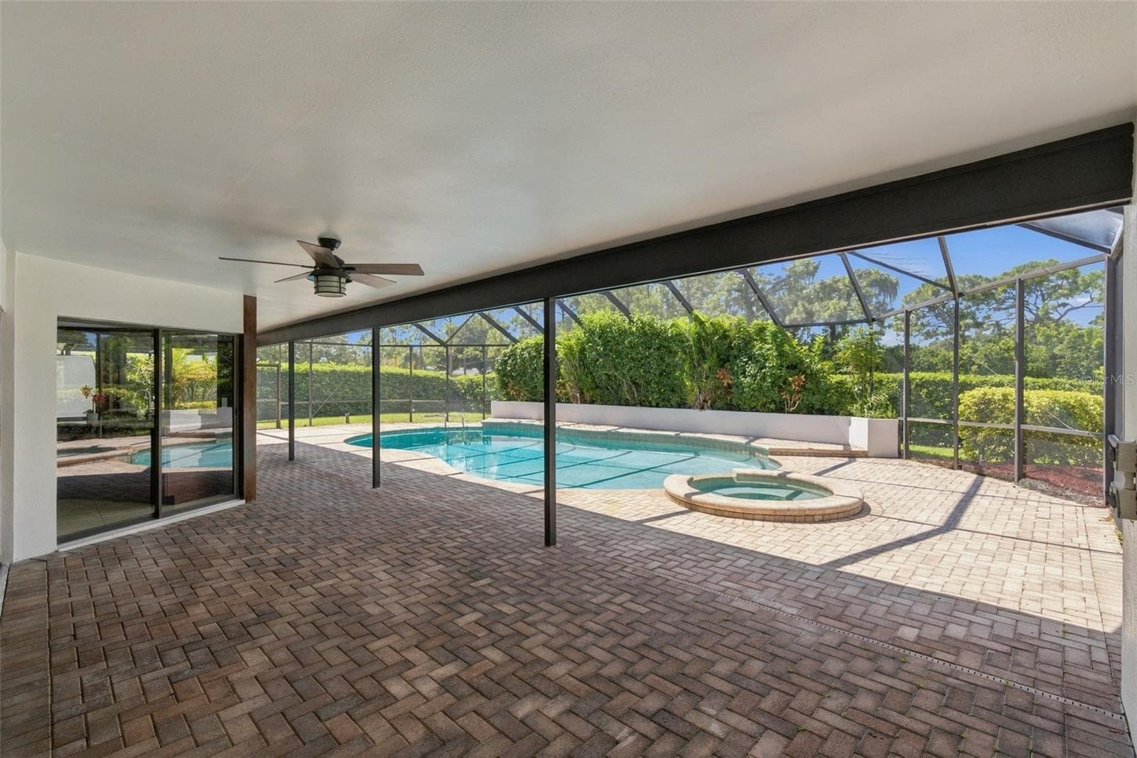 Outdoor Gathering Area - 2924 TORREY PINES CT, CLEARWATER
