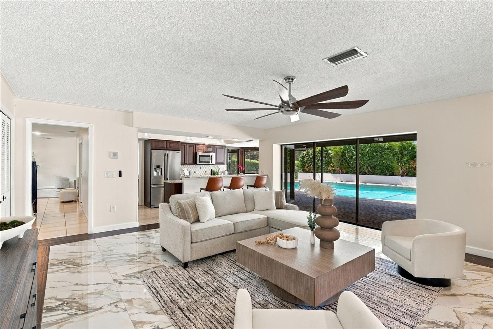 Family Room - 2924 TORREY PINES CT, CLEARWATER