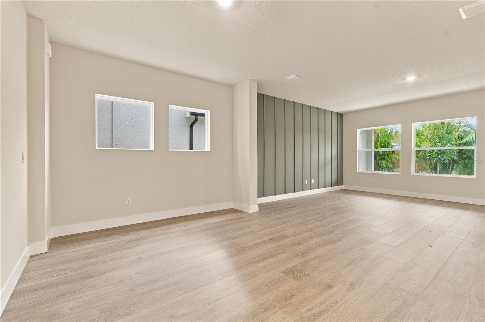 Single Family Residence at 2786 SOLETA VW, ODESSA, photo 14 of 38