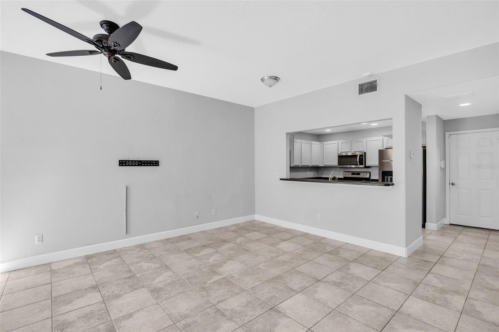Townhouse at 660 DELMAR TER S, ST PETERSBURG, photo 15 of 77