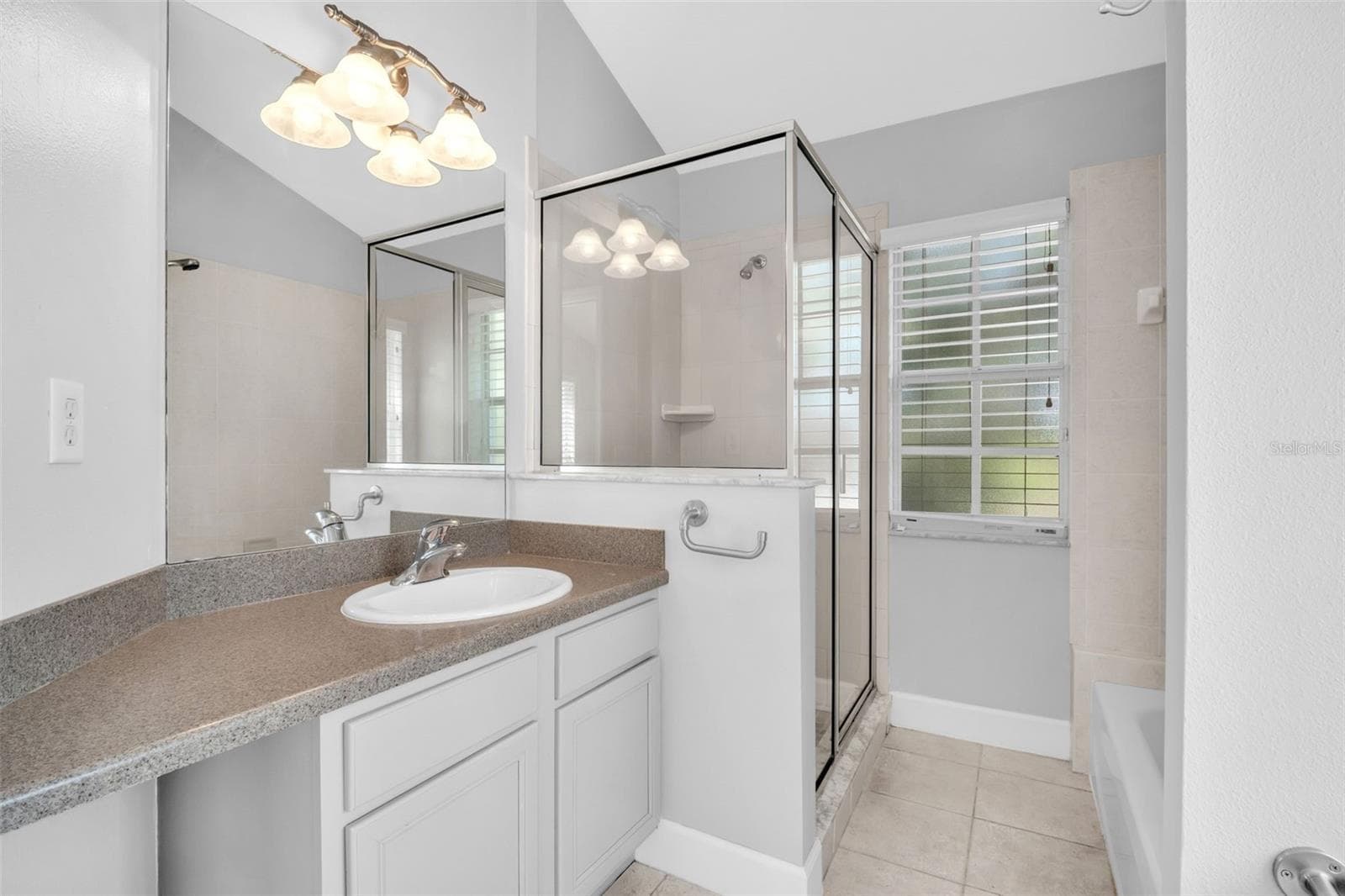 Townhouse at 660 DELMAR TER S, ST PETERSBURG, photo 30 of 77