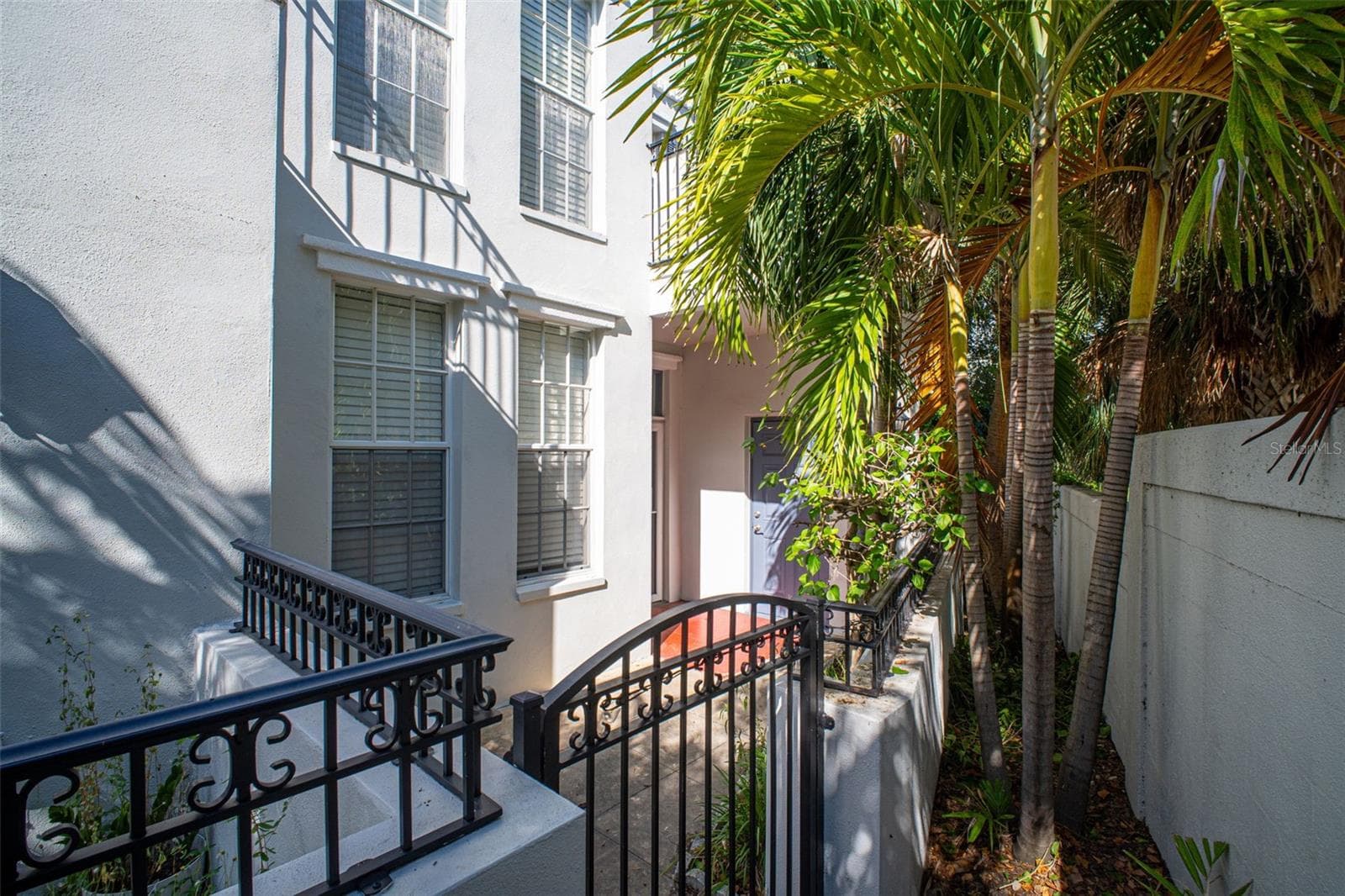 Townhouse at 660 DELMAR TER S, ST PETERSBURG, photo 52 of 77