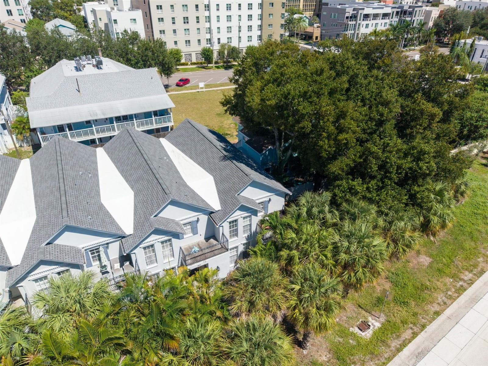 Townhouse at 660 DELMAR TER S, ST PETERSBURG, photo 57 of 77