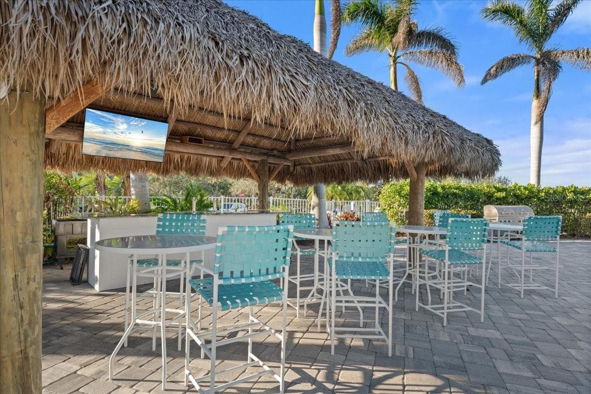 Tki Bar at The Resort - 11241 MCDERMOTT CT, ENGLEWOOD