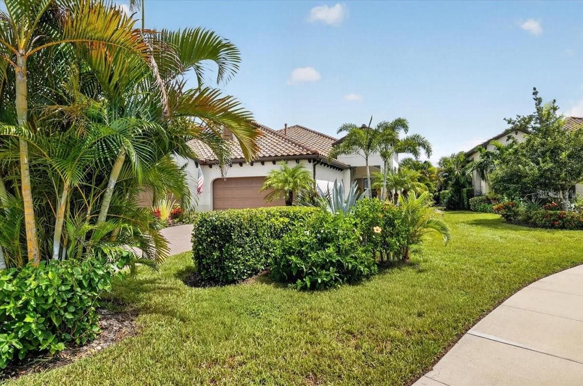 Front of House - 11241 MCDERMOTT CT, ENGLEWOOD