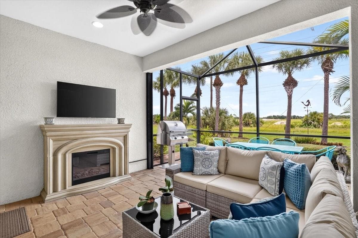 Extended Lanai with Fireplace - 11241 MCDERMOTT CT, ENGLEWOOD