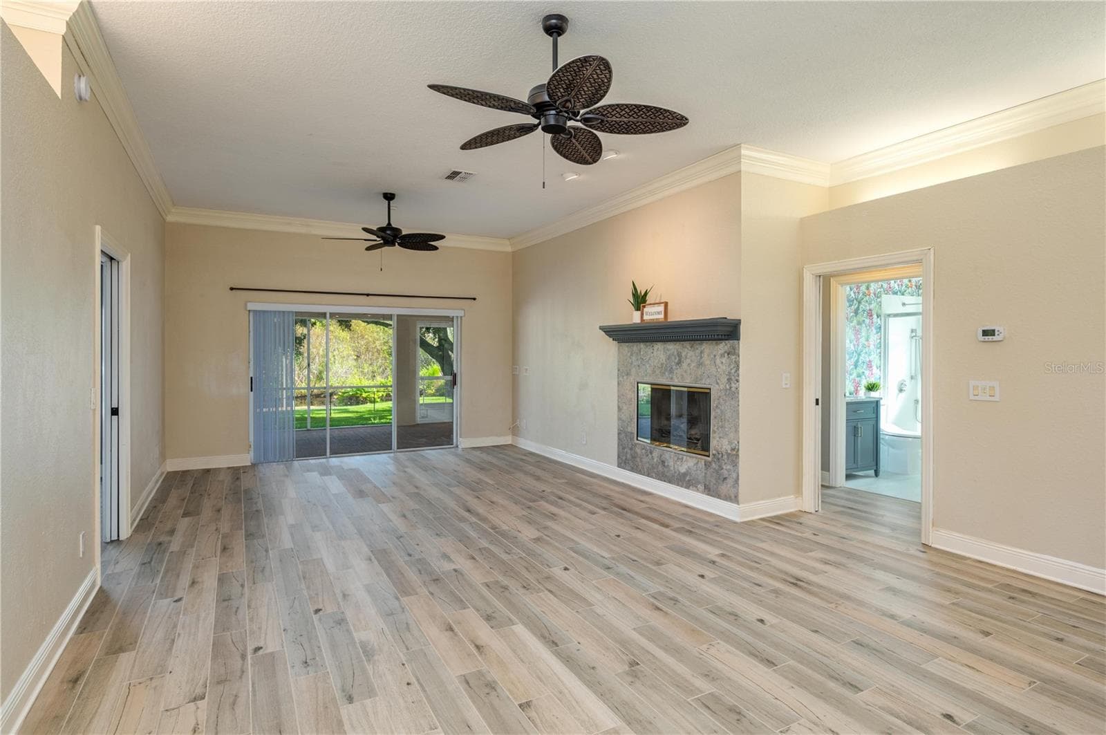 Single Family Residence at 1475 GRAND CAYMAN CIR, WINTER HAVEN, photo 5 of 59